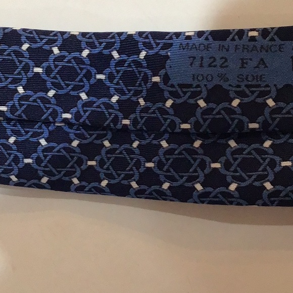 Hermes Silk Tie - Picture 2 of 3